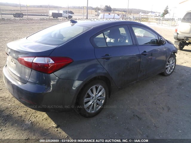 KNAFX4A67E5213258 - 2014 KIA FORTE LX GRAY photo 4