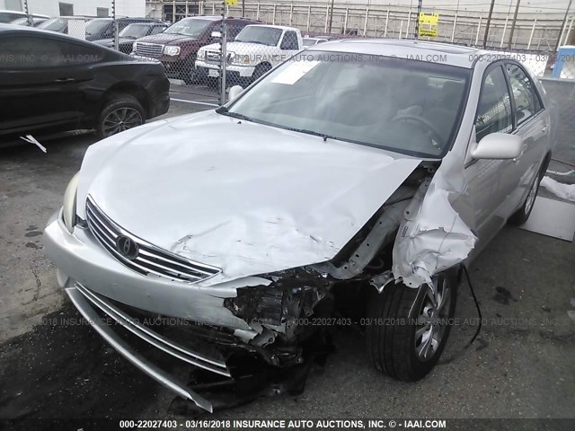4T1BF32K35U102203 - 2005 TOYOTA CAMRY LE/XLE/SE SILVER photo 2
