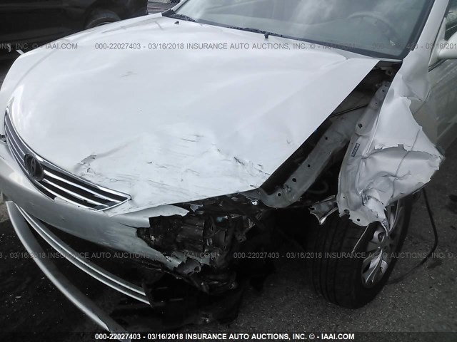4T1BF32K35U102203 - 2005 TOYOTA CAMRY LE/XLE/SE SILVER photo 6