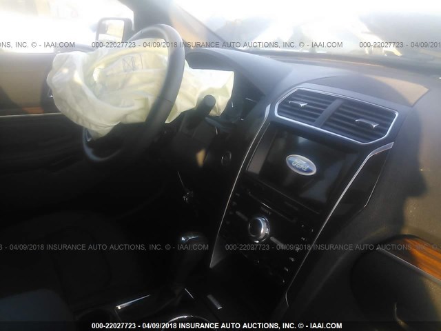 1FM5K7F87HGD90308 - 2017 FORD EXPLORER LIMITED 白色 照片 5