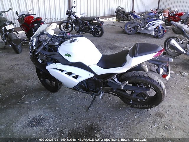 JKAEX8B13FA015076 - 2015 KAWASAKI EX300 B WHITE photo 3