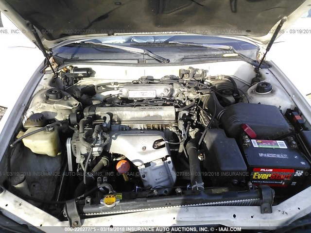 4T1BG12K5TU951439 - 1996 TOYOTA CAMRY DX/LE/XLE WHITE photo 10