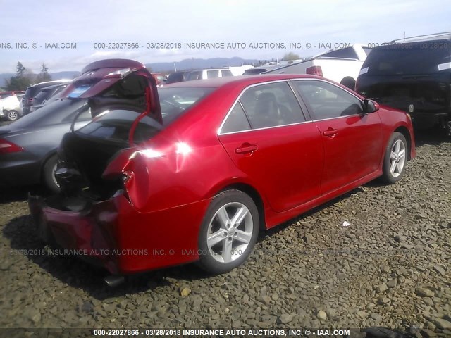 4T1BF1FK0DU713092 - 2013 TOYOTA CAMRY L/SE/LE/XLE RED photo 4