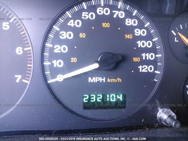 1J4GX48S74C137748 - 2004 JEEP GRAND CHEROKEE LAREDO/COLUMBIA/FREEDOM 银色 照片 7