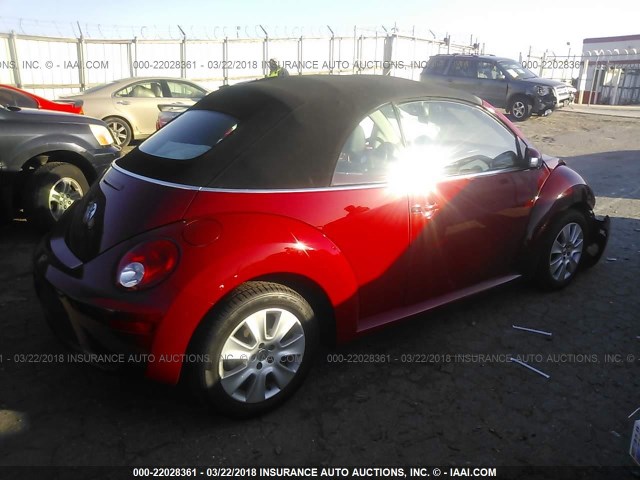 3VWPF31Y18M403445 - 2008 VOLKSWAGEN NEW BEETLE CONVERTIBLE S RED photo 4