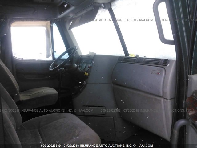 1FUYSSZB8WL888686 - 1998 FREIGHTLINER CENTURY CLASSIC FLC120 GREEN photo 5