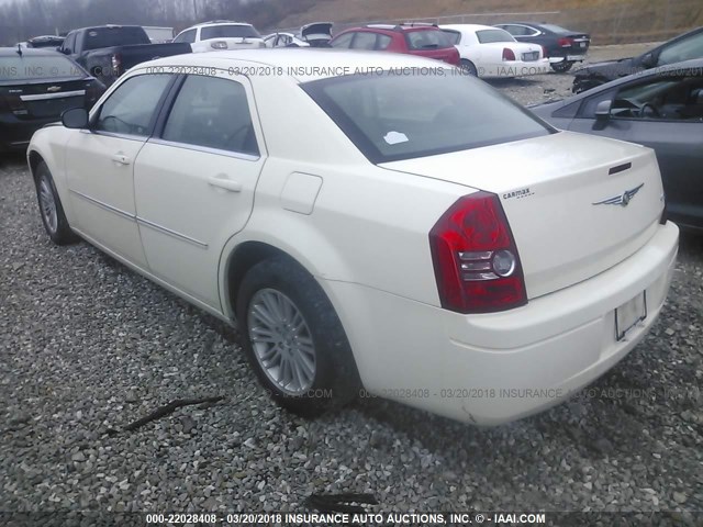 2C3KA43D79H575446 - 2009 CHRYSLER 300 LX CREAM photo 3