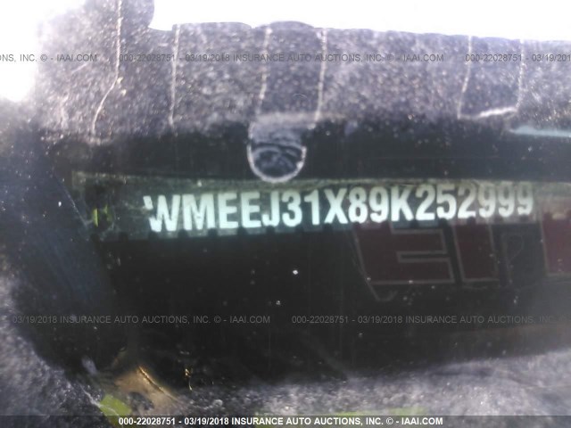 WMEEJ31X89K252999 - 2009 SMART FORTWO PURE/PASSION RED photo 9