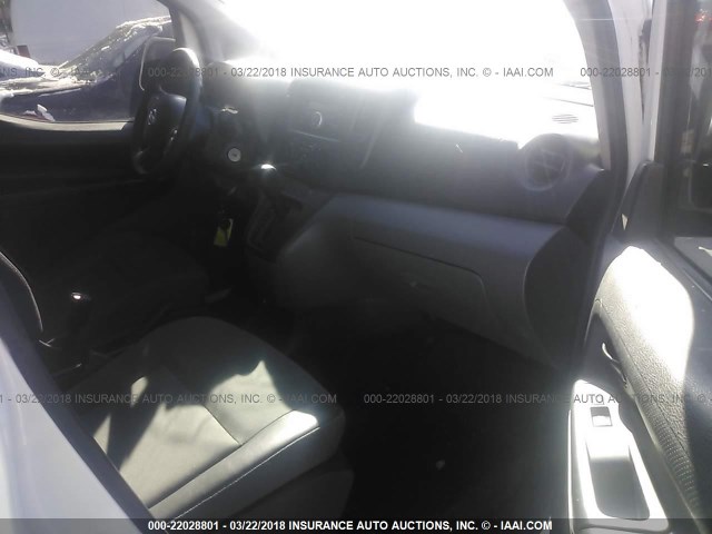 3N6CM0KN2EK697436 - 2014 NISSAN NV200 2.5S/2.5SV WHITE photo 5