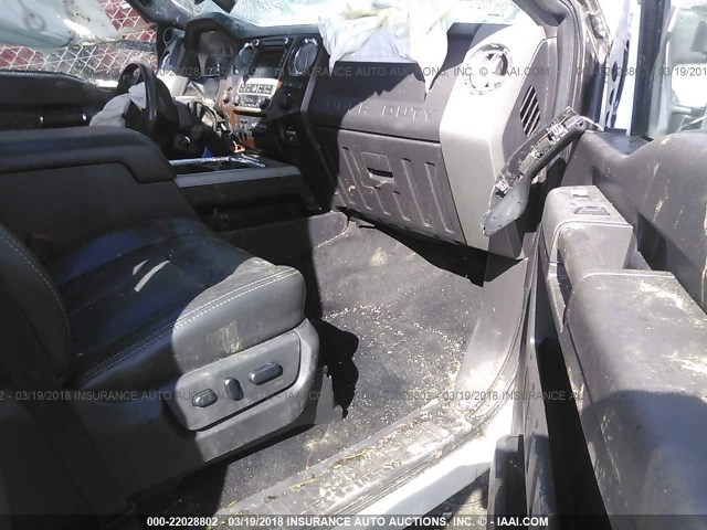 1FT7W2BT3BEC23767 - 2011 FORD F250 SUPER DUTY WHITE photo 5