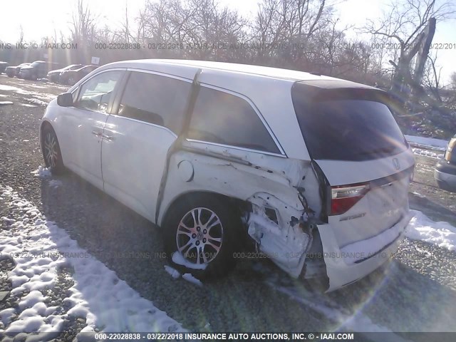 5FNRL5H64DB065235 - 2013 HONDA ODYSSEY EXL თეთრი ფოტო 3