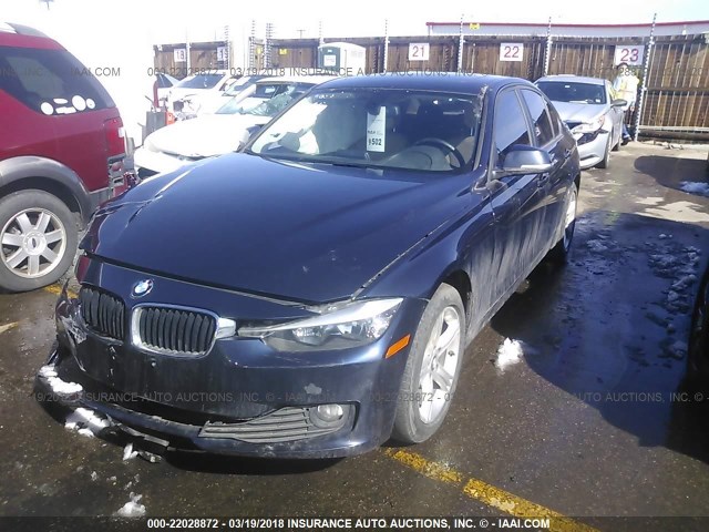 WBA3C3C57EP661453 - 2014 BMW 320 I/XDRIVE BLUE photo 2