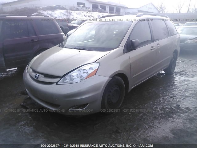 5TDZA23C76S522006 - 2006 TOYOTA SIENNA CE/LE GOLD photo 2