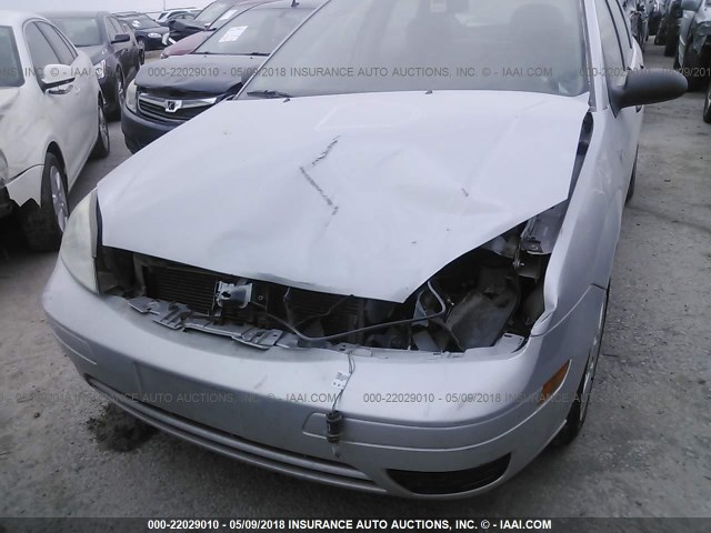 1FAHP34N37W239867 - 2007 FORD FOCUS ZX4/S/SE/SES 银色 照片 6