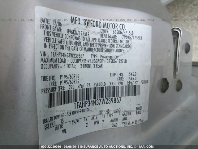 1FAHP34N37W239867 - 2007 FORD FOCUS ZX4/S/SE/SES SILVER photo 9