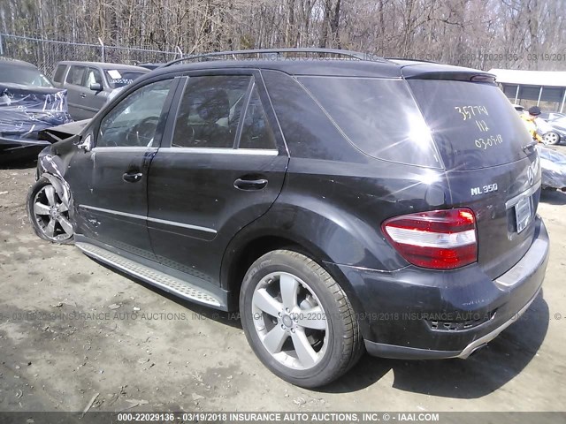 4JGBB8GB6BA685994 - 2011 MERCEDES-BENZ ML 350 4MATIC BLACK photo 3