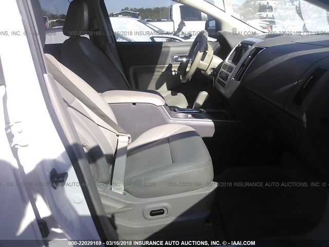 2FMDK49C59BA95663 - 2009 FORD EDGE LIMITED WHITE photo 5