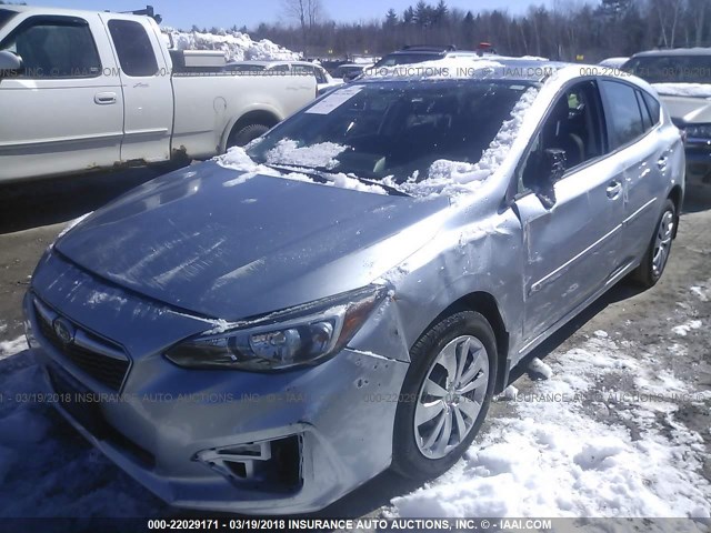 4S3GTAA63H3727075 - 2017 SUBARU IMPREZA SILVER photo 6