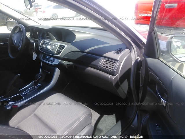 1HGCR2F56EA143863 - 2014 HONDA ACCORD SPORT 灰色 照片 5