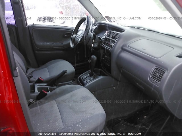 2CNBE13C1Y6929845 - 2000 CHEVROLET TRACKER RED photo 5