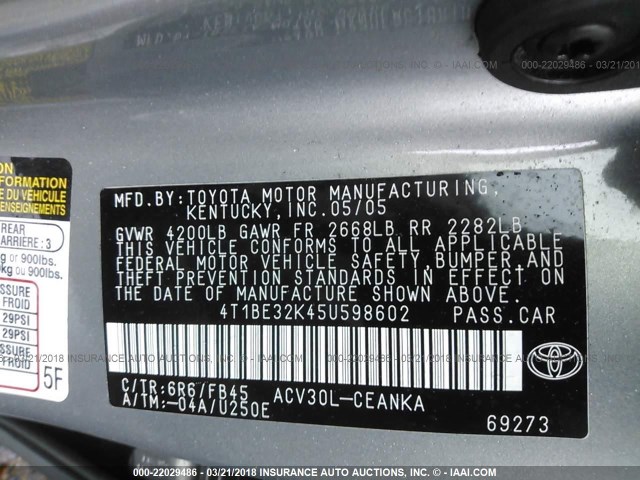 4T1BE32K45U598602 - 2005 TOYOTA CAMRY LE/XLE/SE SILVER photo 9