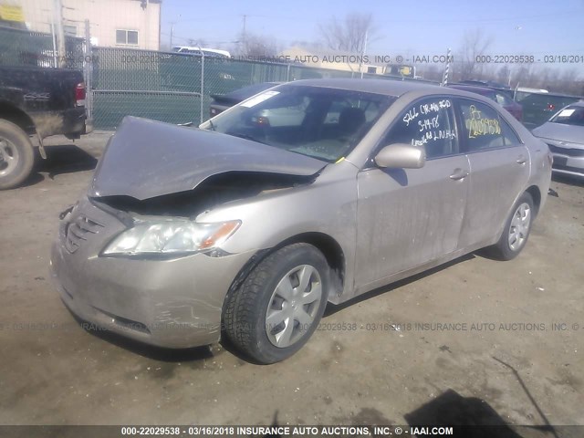 4T1BE46KX9U319966 - 2009 TOYOTA CAMRY SE/LE/XLE Золотой фото 2