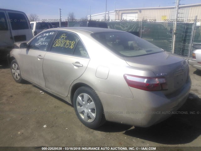 4T1BE46KX9U319966 - 2009 TOYOTA CAMRY SE/LE/XLE Золотой фото 3