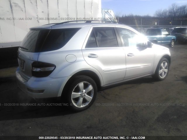 4JGBB8GB7BA703029 - 2011 MERCEDES-BENZ ML 350 4MATIC SILVER photo 4