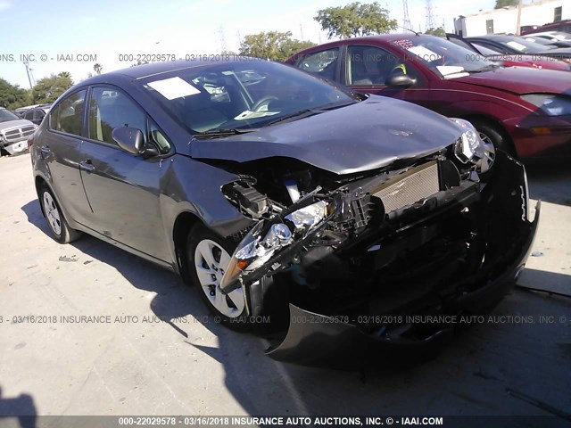 KNAFX4A6XG5518580 - 2016 KIA FORTE LX GRAY photo 1