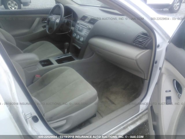 4T1BE46K47U510750 - 2007 TOYOTA CAMRY NEW GENERAT CE/LE/XLE/SE WHITE photo 5