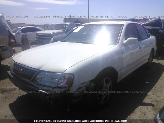 4T1BF18B6WU250908 - 1998 TOYOTA AVALON XL/XLS WHITE photo 2