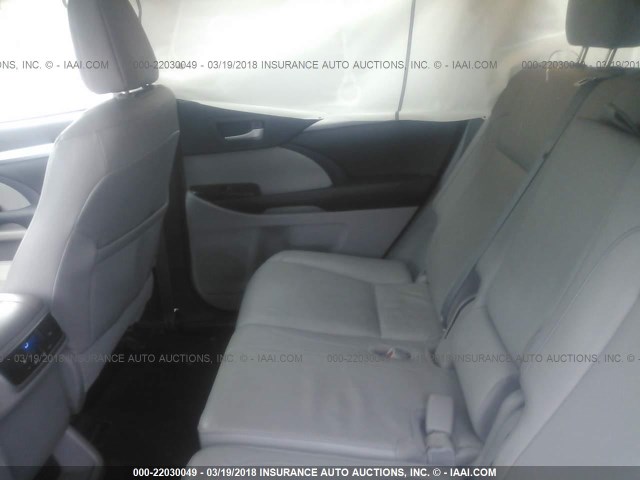 5TDJKRFH3GS500192 - 2016 TOYOTA HIGHLANDER XLE ნაცრისფერი ფოტო 8