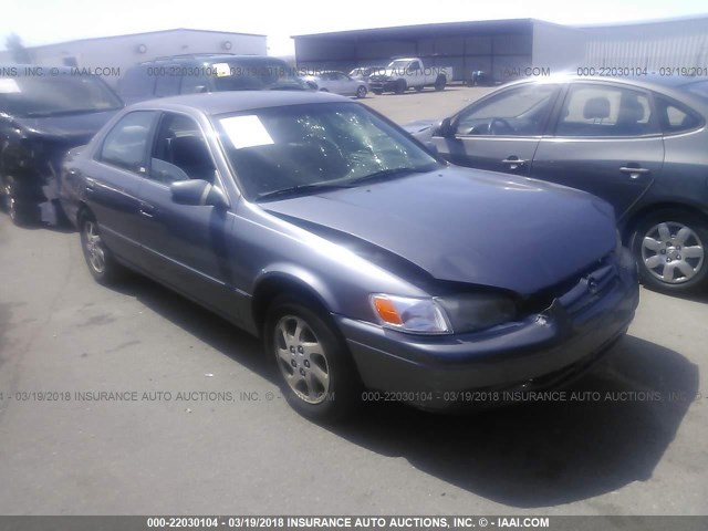 JT2BF22KXX0163744 - 1999 TOYOTA CAMRY LE/XLE GRAY photo 1