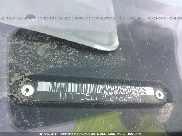 KL1TD5DE7BB182606 - 2011 CHEVROLET AVEO LS/LT 灰色 照片 9