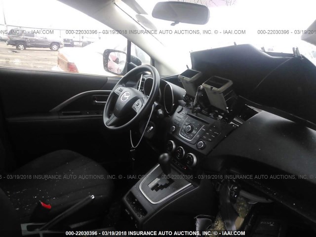 JM1CW2BL5E0165001 - 2014 MAZDA 5 SPORT SILVER photo 5