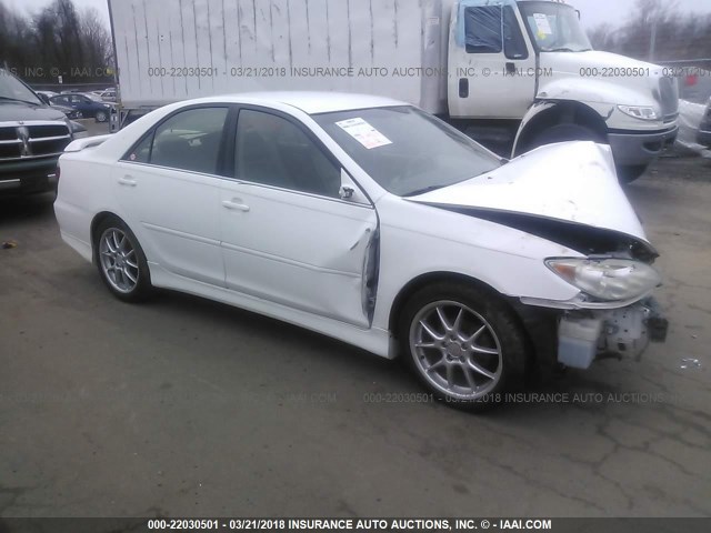 4T1BE32K65U617456 - 2005 TOYOTA CAMRY LE/XLE/SE თეთრი ფოტო 1