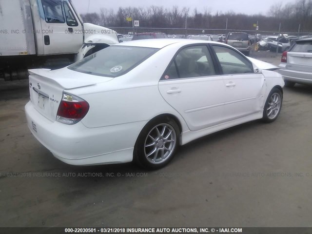 4T1BE32K65U617456 - 2005 TOYOTA CAMRY LE/XLE/SE თეთრი ფოტო 4