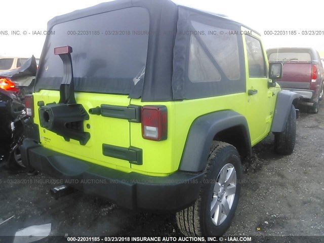 1C4AJWAG4DL516463 - 2013 JEEP WRANGLER SPORT أخضر صورة 4