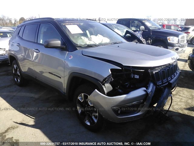 3C4NJDDB1JT169096 - 2018 JEEP COMPASS TRAILHAWK SILVER photo 1