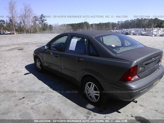 1FAFP34313W315053 - 2003 FORD FOCUS SE COMFORT/SE SPORT SILVER photo 3