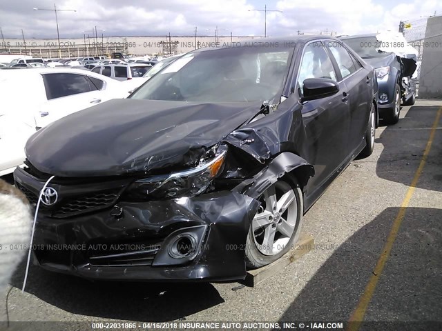 4T1BF1FK1EU801800 - 2014 TOYOTA CAMRY L/SE/LE/XLE 黑色 照片 2