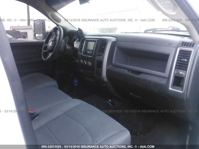 3C6UR5HL9FG558458 - 2015 RAM 2500 ST WHITE photo 5