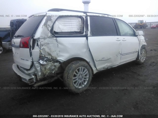 5TDZK22CX7S067622 - 2007 TOYOTA SIENNA XLE/XLE LIMITED WHITE photo 4