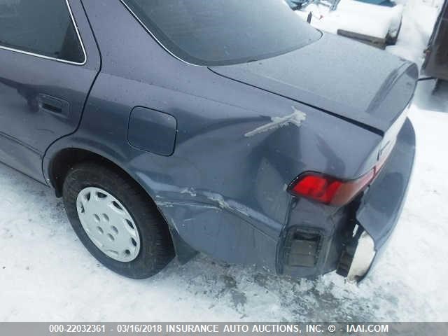 JT2BG22K1X0292016 - 1999 TOYOTA CAMRY LE/XLE GRAY photo 6