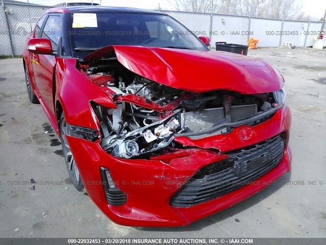JTKJF5C71GJ022448 - 2016 TOYOTA SCION TC 红色 照片 6