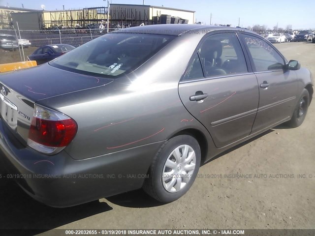 4T1BE32K45U947824 - 2005 TOYOTA CAMRY LE/XLE/SE GRAY photo 4