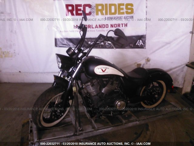 5VPWB36N2D3017459 - 2013 VICTORY MOTORCYCLES HIGH-BALL Schwarz Foto 2