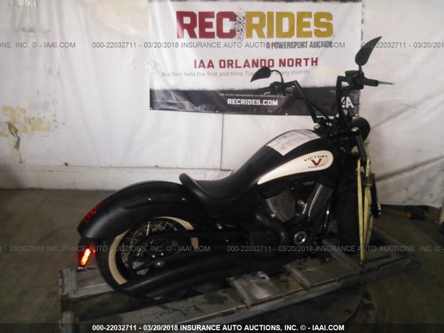 5VPWB36N2D3017459 - 2013 VICTORY MOTORCYCLES HIGH-BALL Schwarz Foto 4