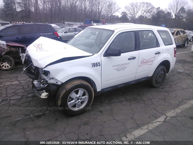 1FMCU0C75CKB80798 - 2012 FORD ESCAPE XLS WHITE photo 2