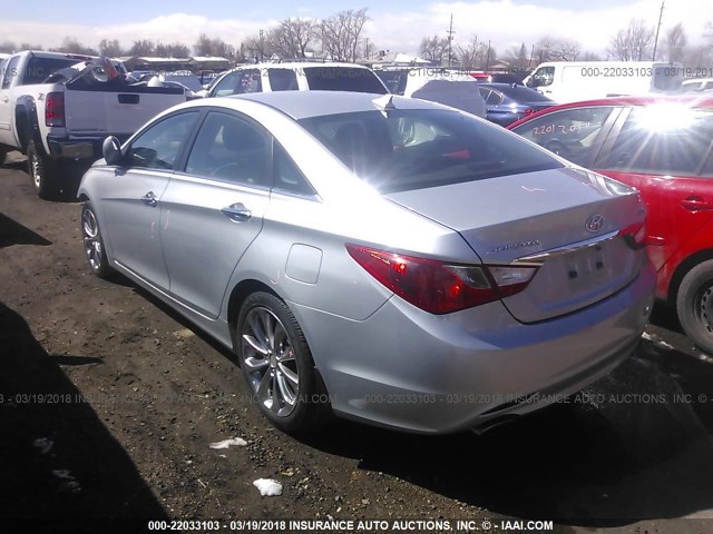 5NPEC4AB7CH422214 - 2012 HYUNDAI SONATA SE/LIMITED SILVER photo 3